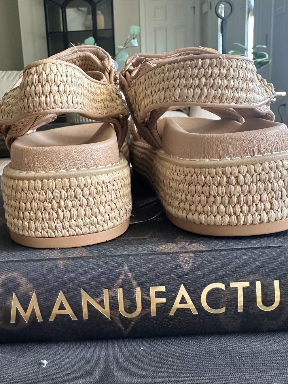 Steve Madden Bigmona Raffia Sandals • WOMENS SIZE 7 - Picture 4 of 9